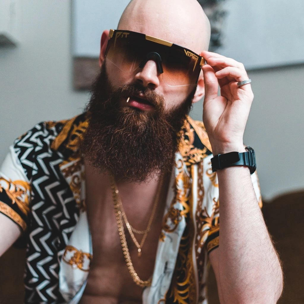 Live Bearded Captain's Pipe Beard Oil